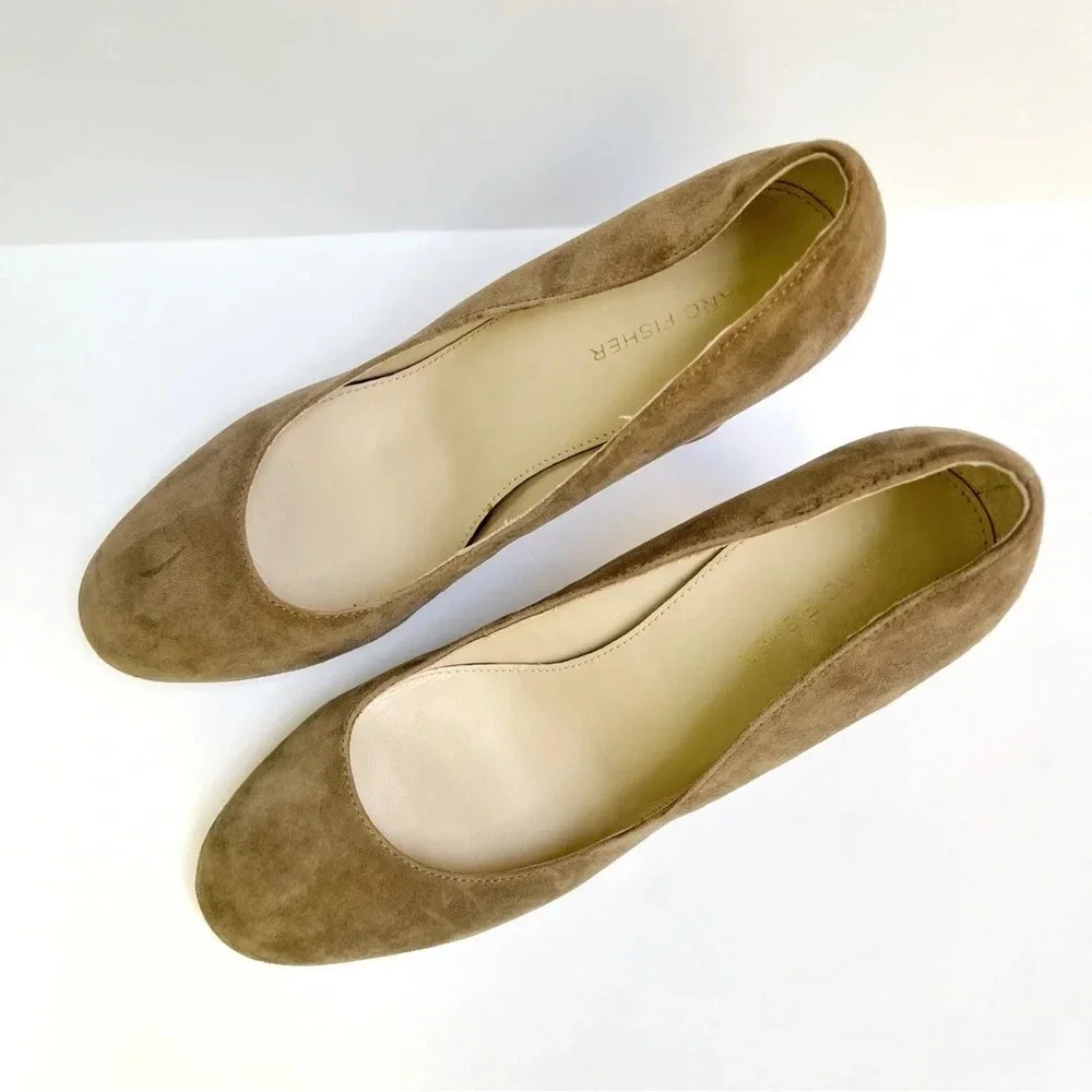 Marc Fisher Isabelle Suede Leather Block Heel Pump Shoes in Tan  Size 9.5 - Picture 2 of 5
